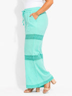 Plus Size Women's Linen-Blend Wide-Leg Cargo Pants - Label Shopper